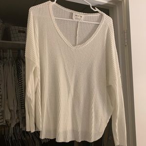 Vici v-neck, soft thermal style long sleeve